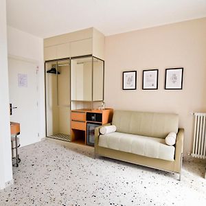Camera con letto king size